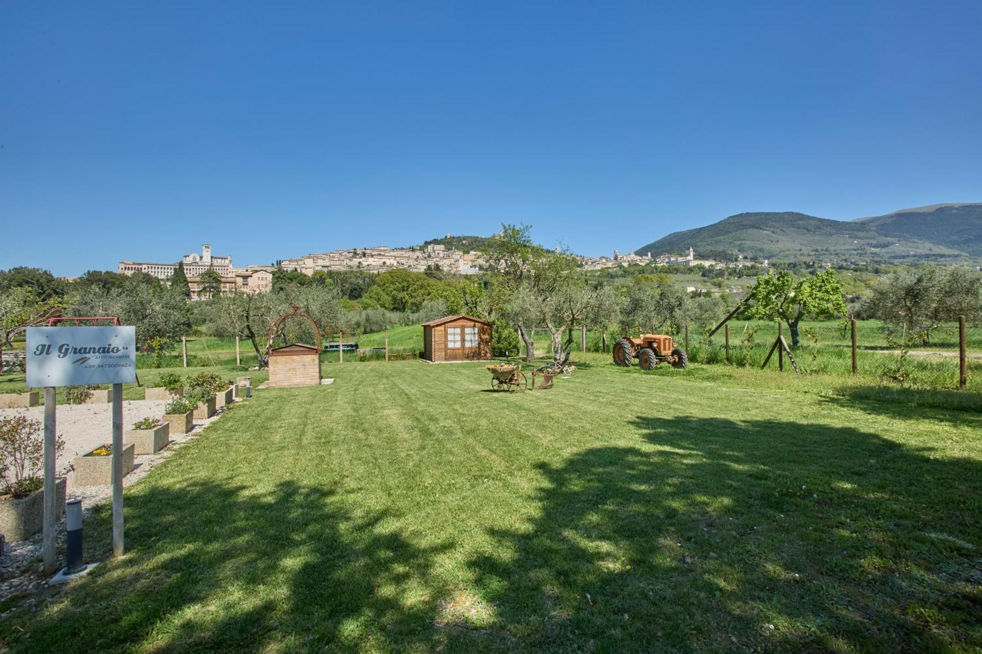 Il Granaio Di Rossetti Elisabetta Hotel อัสซิซี ภายนอก รูปภาพ